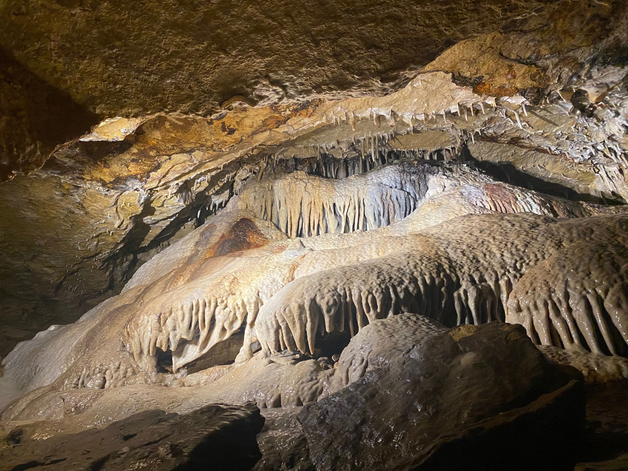 Cave of the Mounds cool rock formations