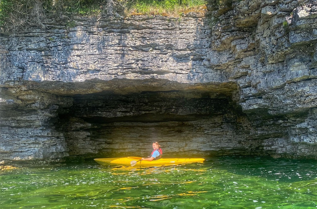 Cave Point Kayak Guide: An Epic Wisconsin Kayaking Experience