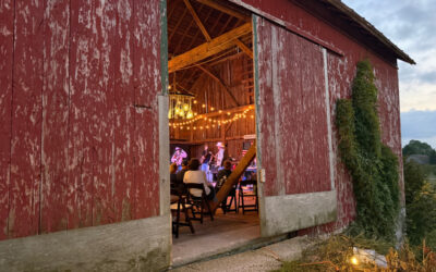 Fiddler’s Farm: A Live Music Barn Experience in Door County